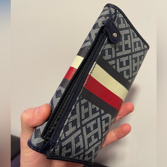 Timmy hilfiger wallet - Picture 2 of 3